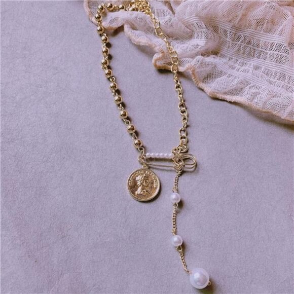 Small Gold Pearl Necklace Choker 3mm Handpicked Pearl 18K Gold Plated - Picture 5 of 8